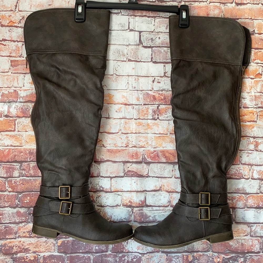 Shoedazzle Boots